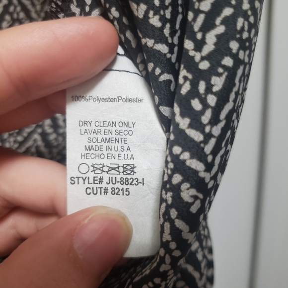 5th Culture Romper - Picture 5 of 5